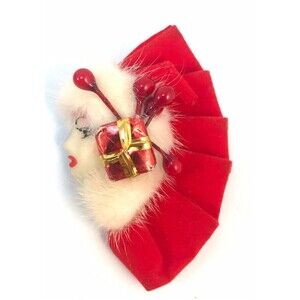 Christmas Holiday Cameo brooch woman profile Beautiful Vintage